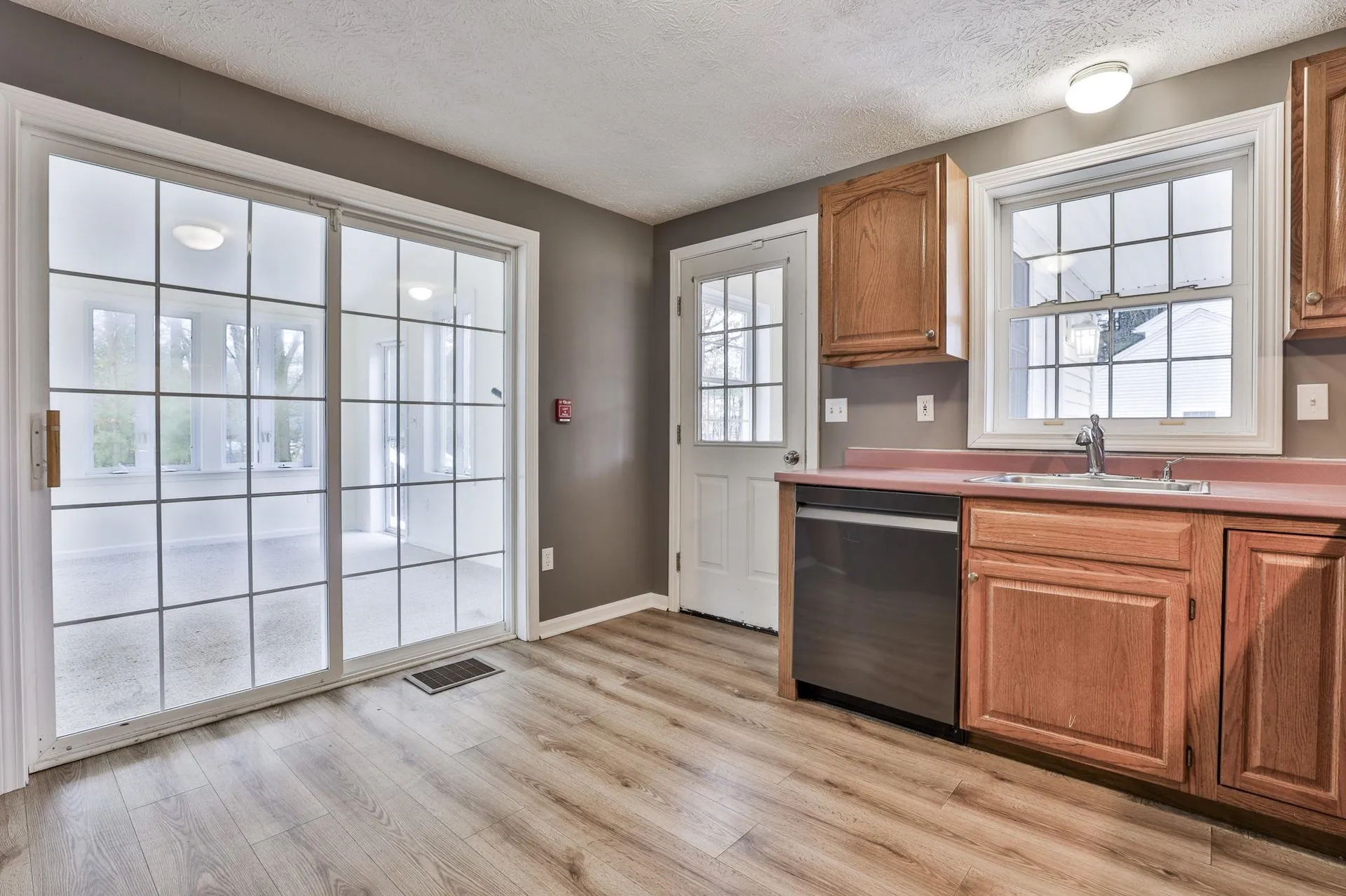 54 Vandora Drive Manchester NH 03103