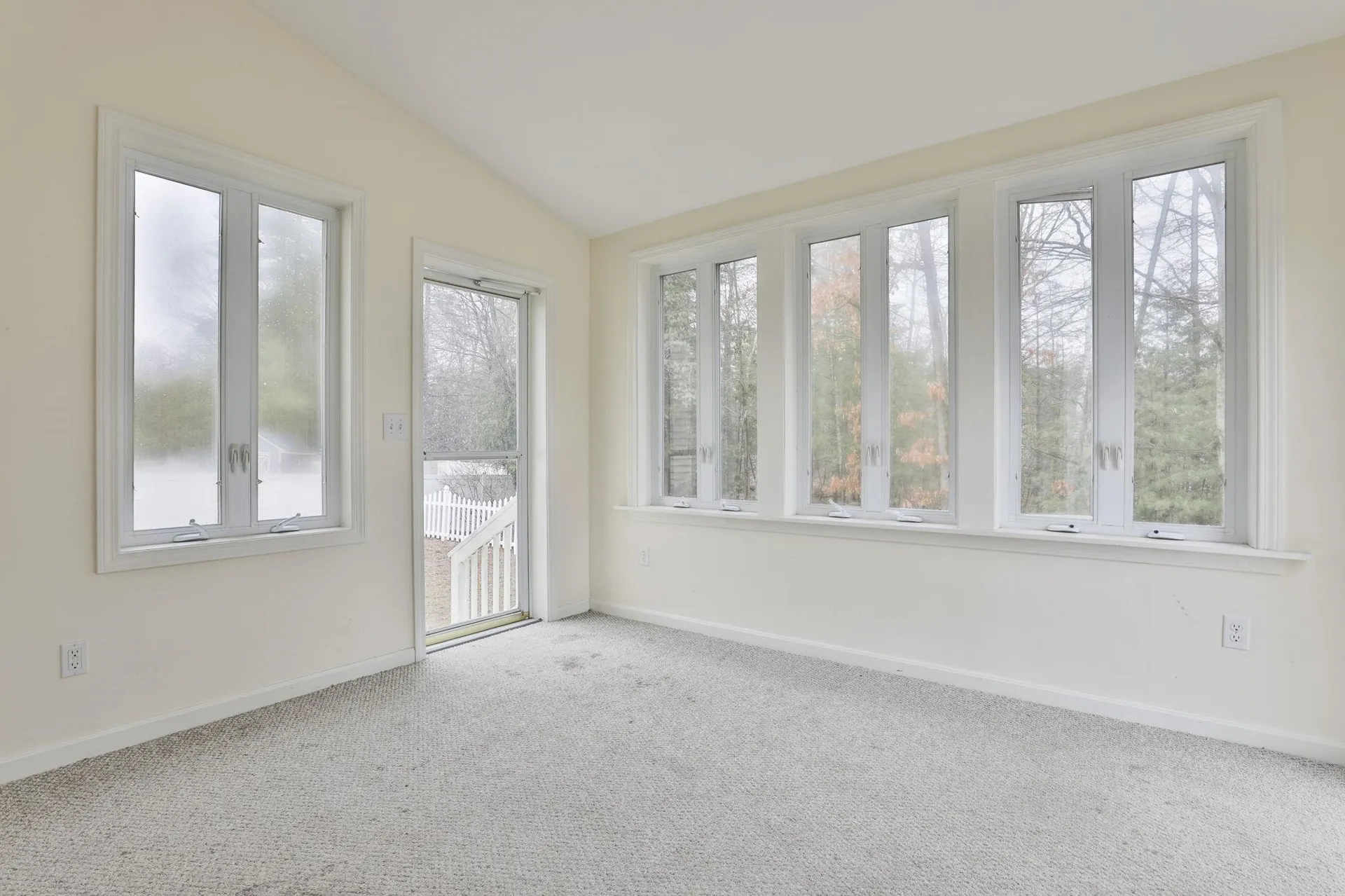 54 Vandora Drive Manchester NH 03103