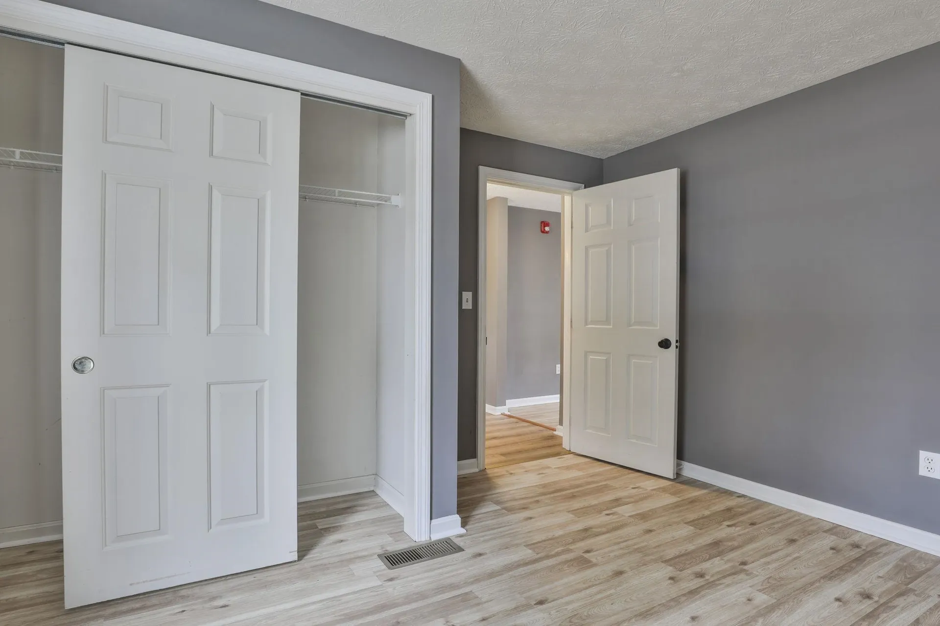 54 Vandora Drive Manchester NH 03103