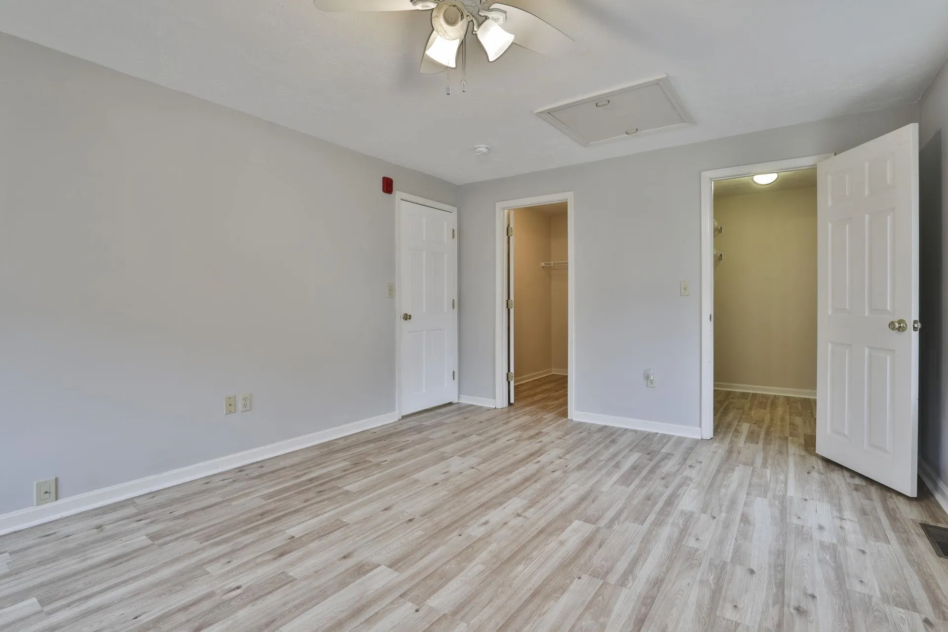 54 Vandora Drive Manchester NH 03103