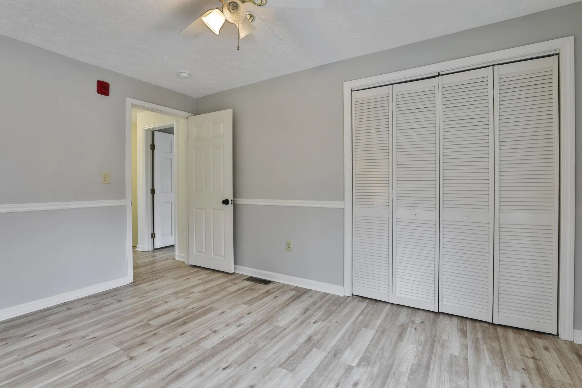 54 Vandora Drive Manchester NH 03103