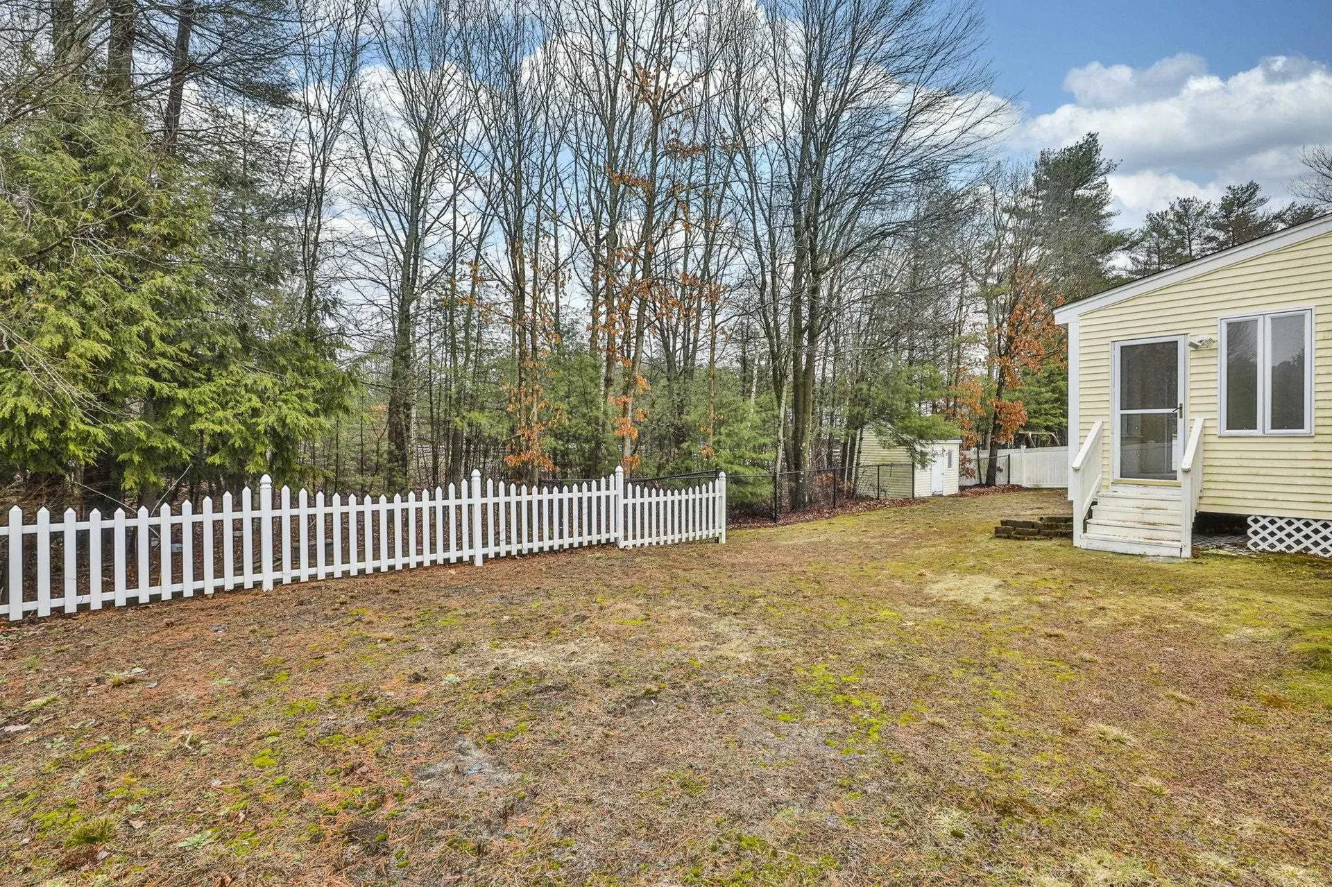 54 Vandora Drive Manchester NH 03103