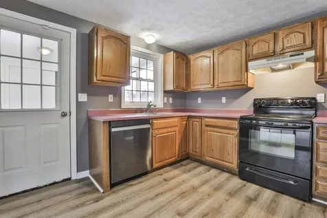 54 Vandora Drive Manchester NH 03103