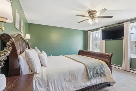 11 Elwood Road Derry NH 03038