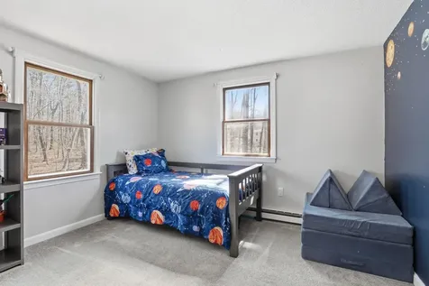 11 Elwood Road Derry NH 03038