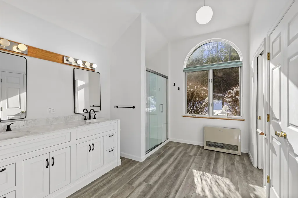 14 Sterling Springs Drive Hartford VT 05001