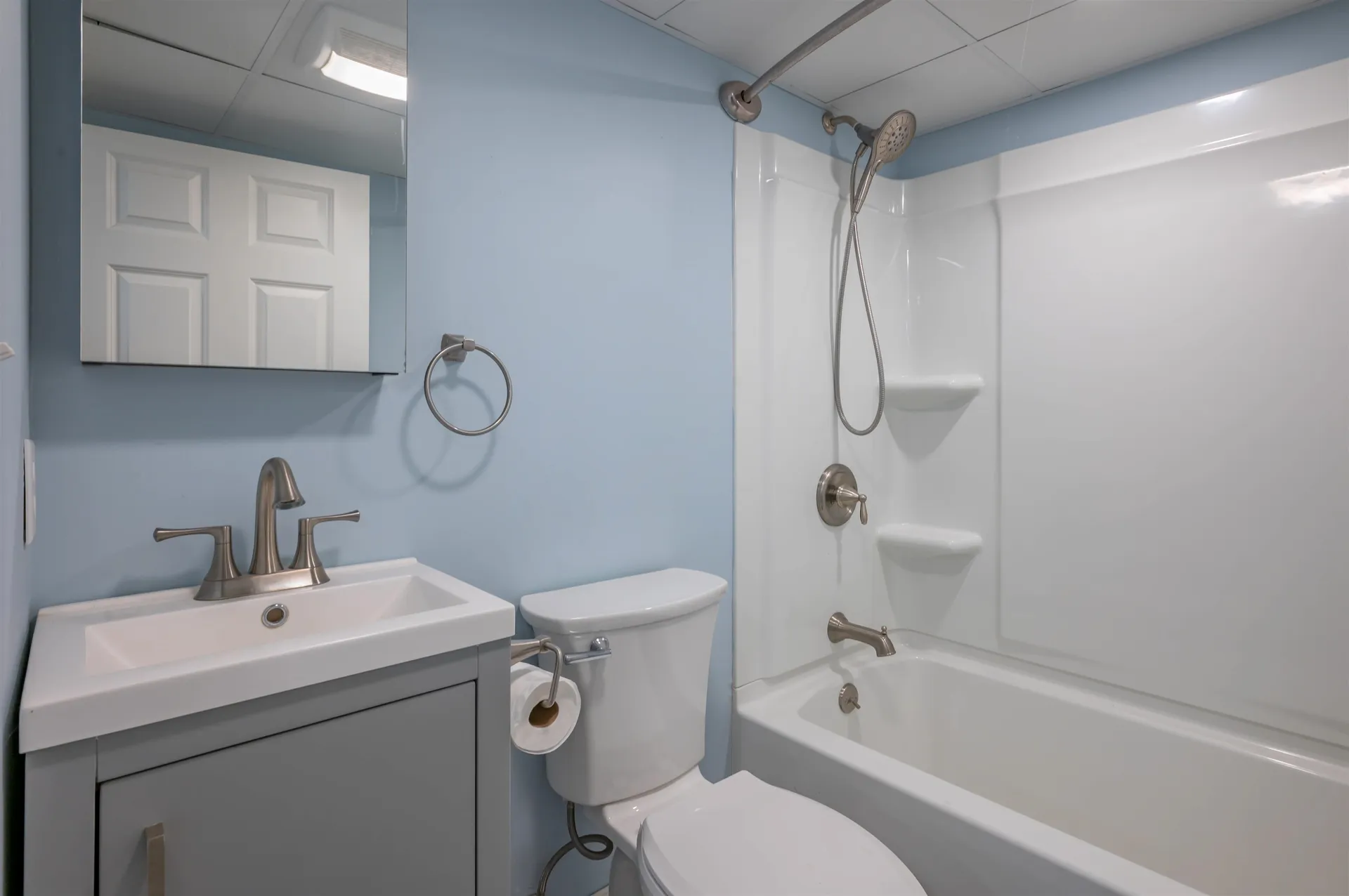 133 Raymond Road Deerfield NH 03037