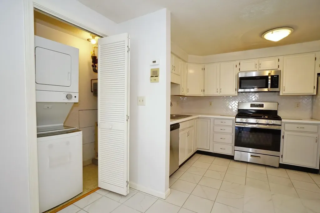 50 Brookside Drive Exeter NH 03833