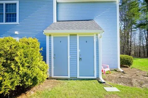 50 Brookside Drive Exeter NH 03833