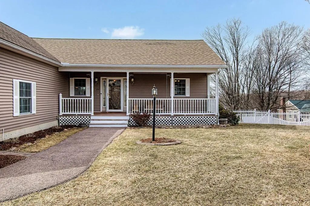 89 Horseshoe Circle Milton VT 05468