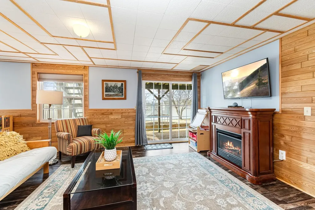 89 Horseshoe Circle Milton VT 05468