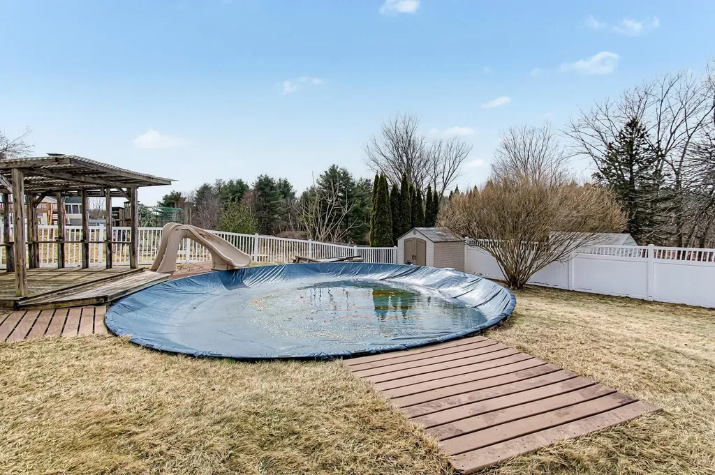 89 Horseshoe Circle Milton VT 05468