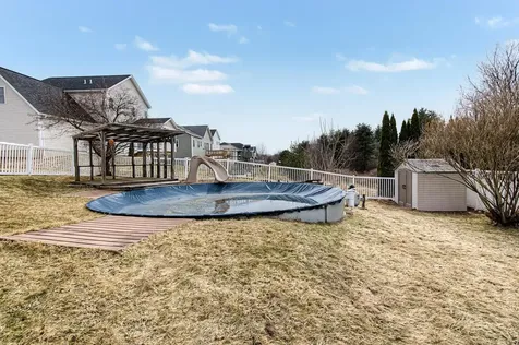 89 Horseshoe Circle Milton VT 05468