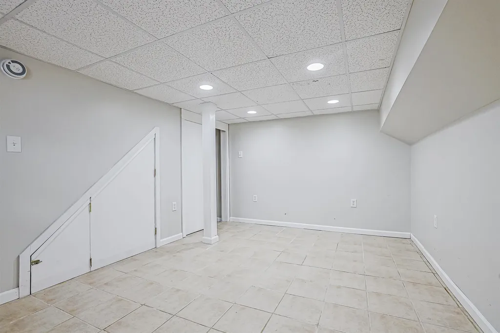861 Beech Street Manchester NH 03104