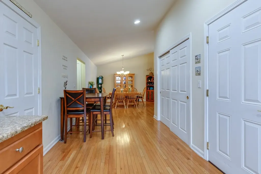 2A Taunton Lane Hudson NH 03051