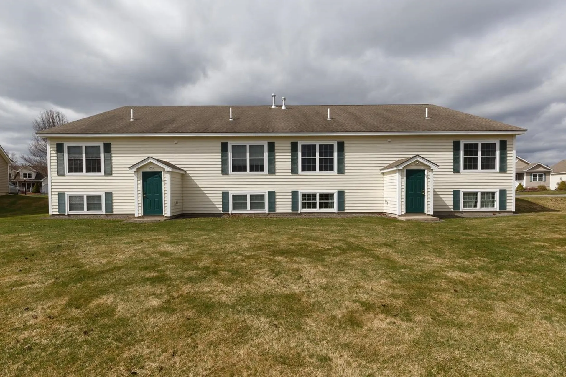 2A Taunton Lane Hudson NH 03051