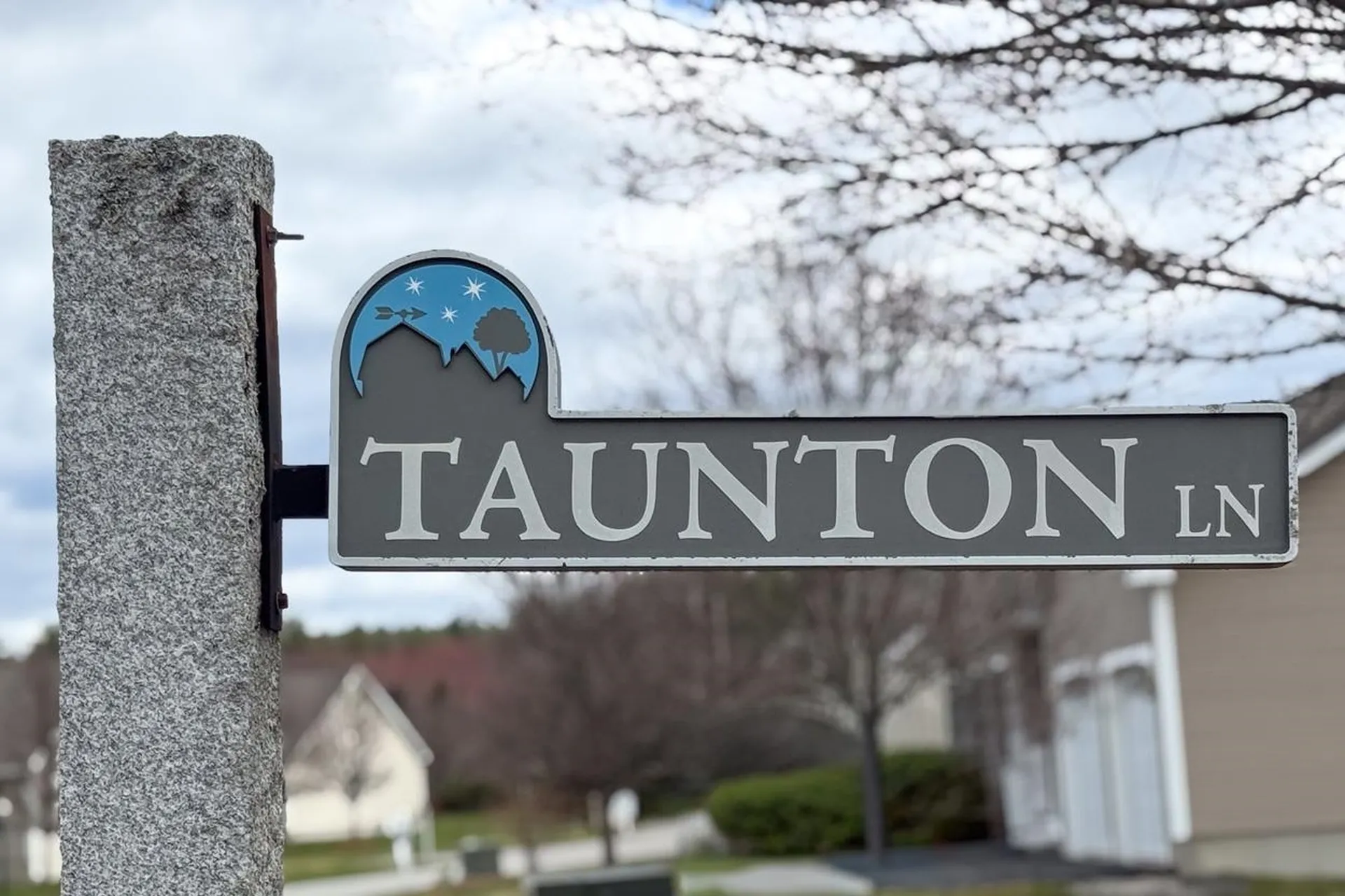 2A Taunton Lane Hudson NH 03051