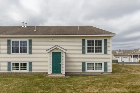 2A Taunton Lane Hudson NH 03051