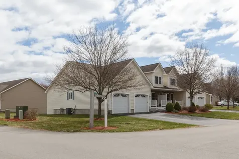 2A Taunton Lane Hudson NH 03051