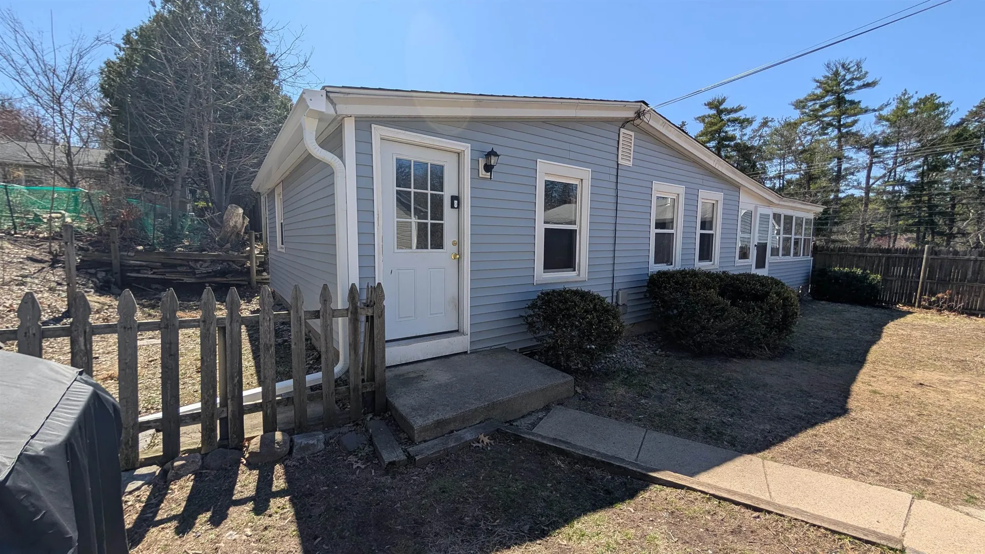 11 Bellevue Street Manchester NH 03103