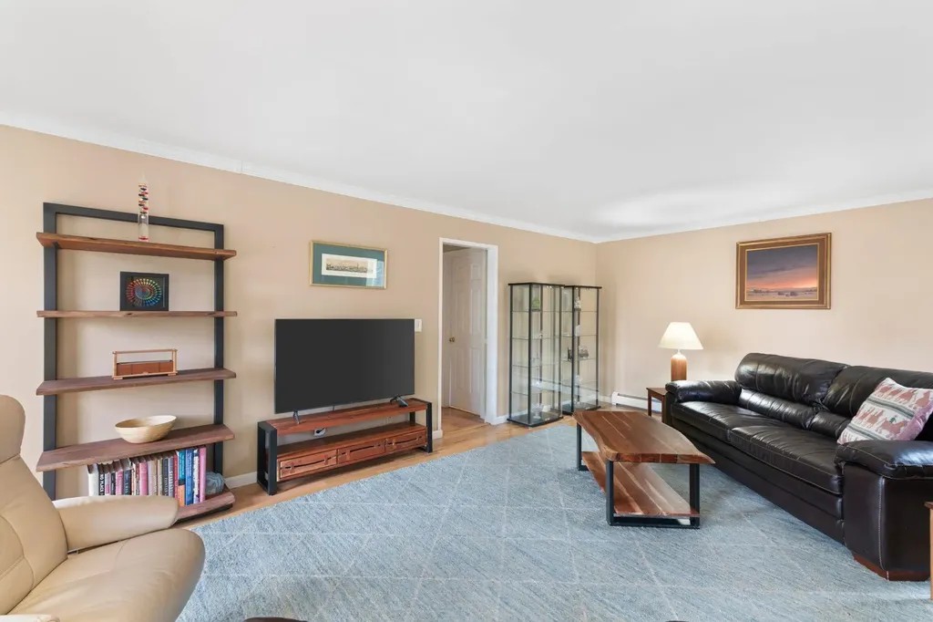 143 Hillwinds Road Brattleboro VT 05301