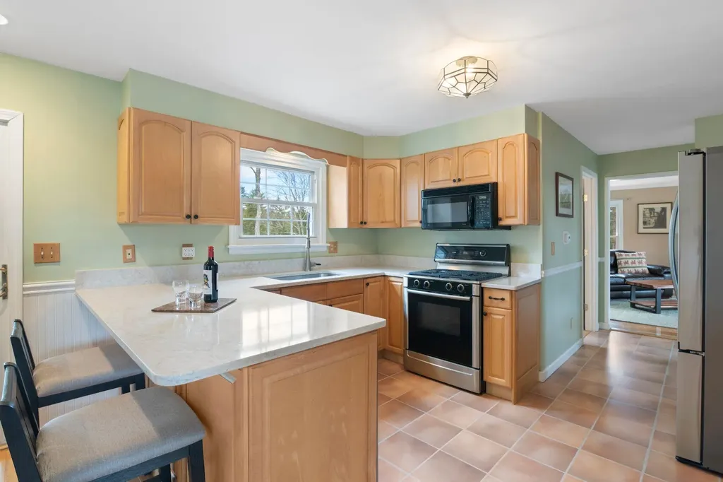 143 Hillwinds Road Brattleboro VT 05301