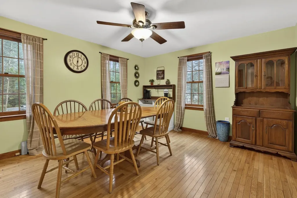 6 Fox Ridge Road Epping NH 03042