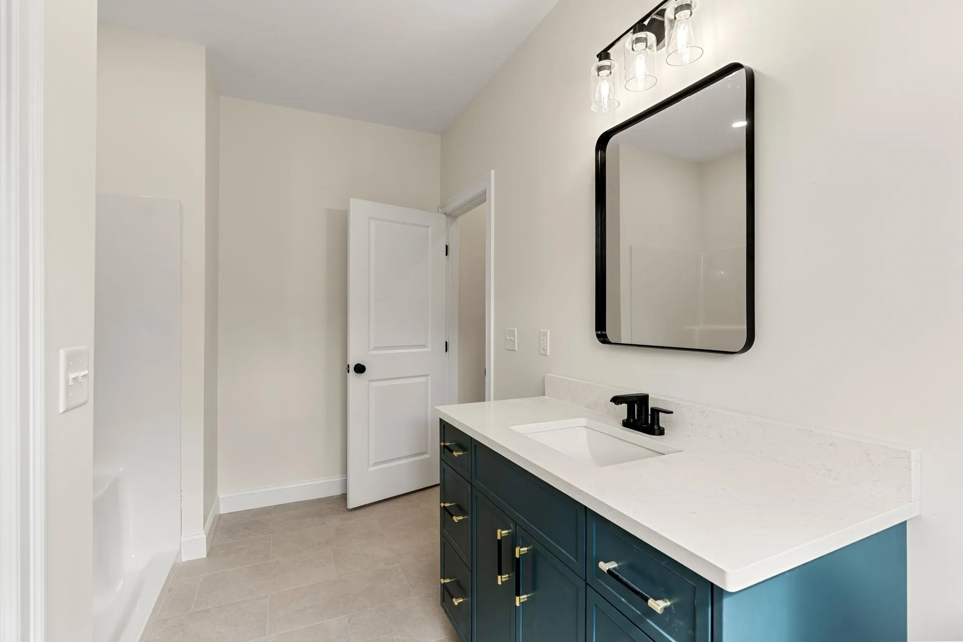 10 Blaisdell Court Raymond NH 03077