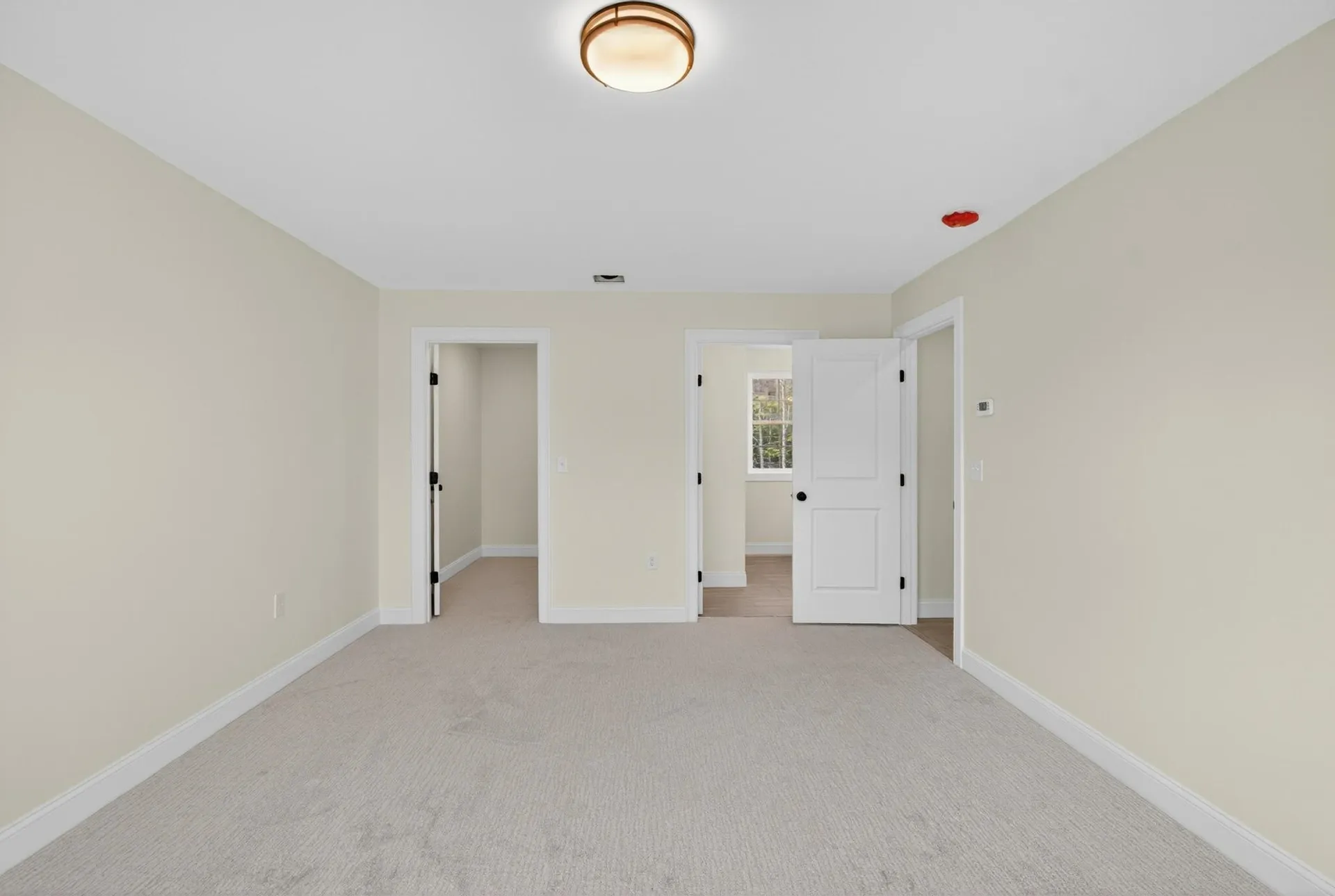 10 Blaisdell Court Raymond NH 03077