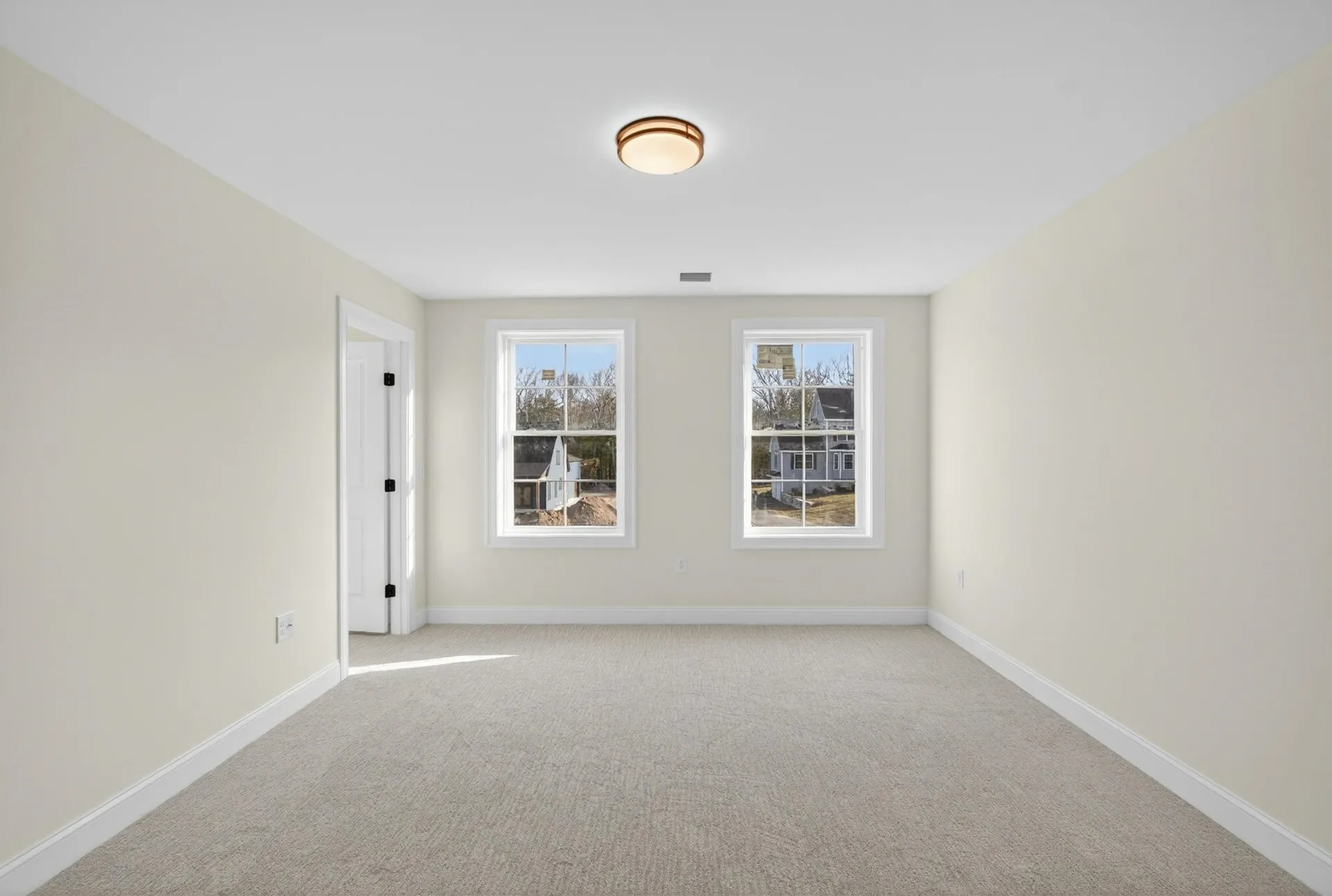 10 Blaisdell Court Raymond NH 03077