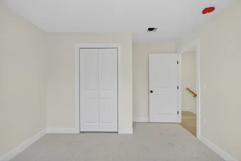 10 Blaisdell Court Raymond NH 03077
