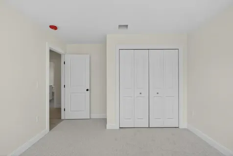 10 Blaisdell Court Raymond NH 03077