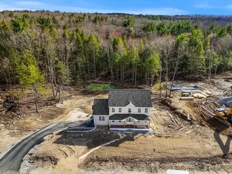 10 Blaisdell Court Raymond NH 03077