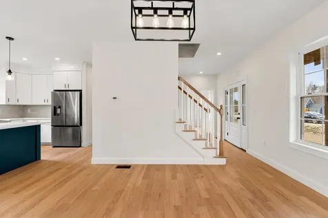 10 Blaisdell Court Raymond NH 03077