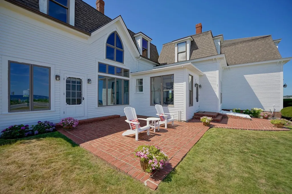 1 South Road Rye NH 03870