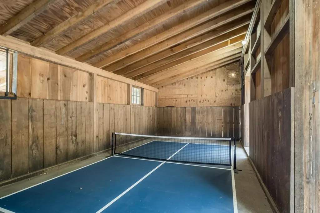 155 Chase Road South Hampton NH 03827