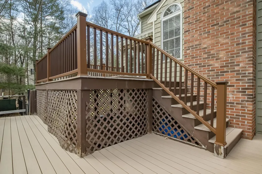 155 Chase Road South Hampton NH 03827