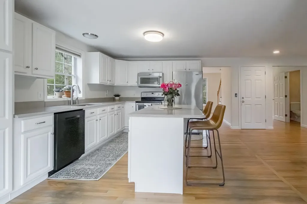 155 Chase Road South Hampton NH 03827