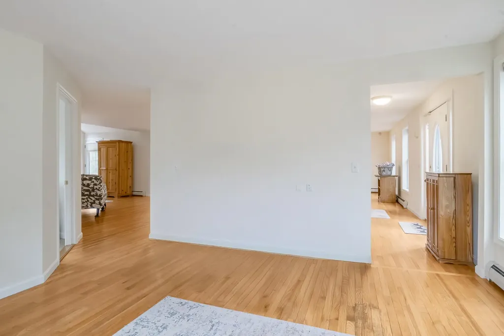 155 Chase Road South Hampton NH 03827