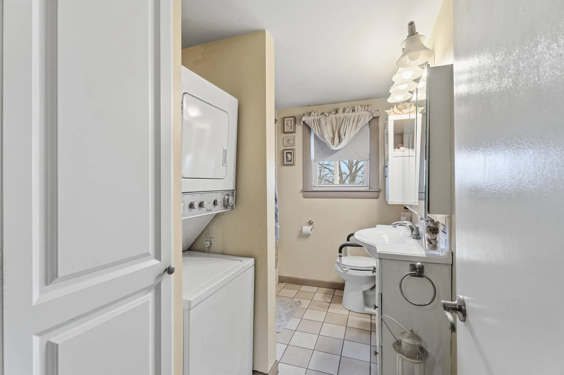 10 Saint Josephs Drive Nashua NH 03060