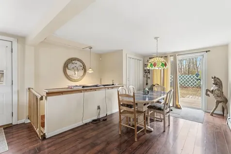 10 Saint Josephs Drive Nashua NH 03060