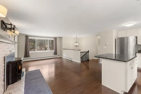 51 Margate Drive Auburn NH 03032