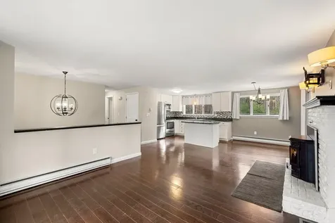 51 Margate Drive Auburn NH 03032