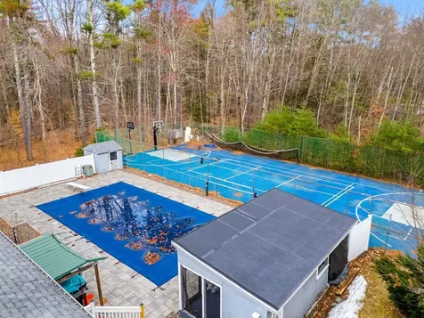 51 Margate Drive Auburn NH 03032