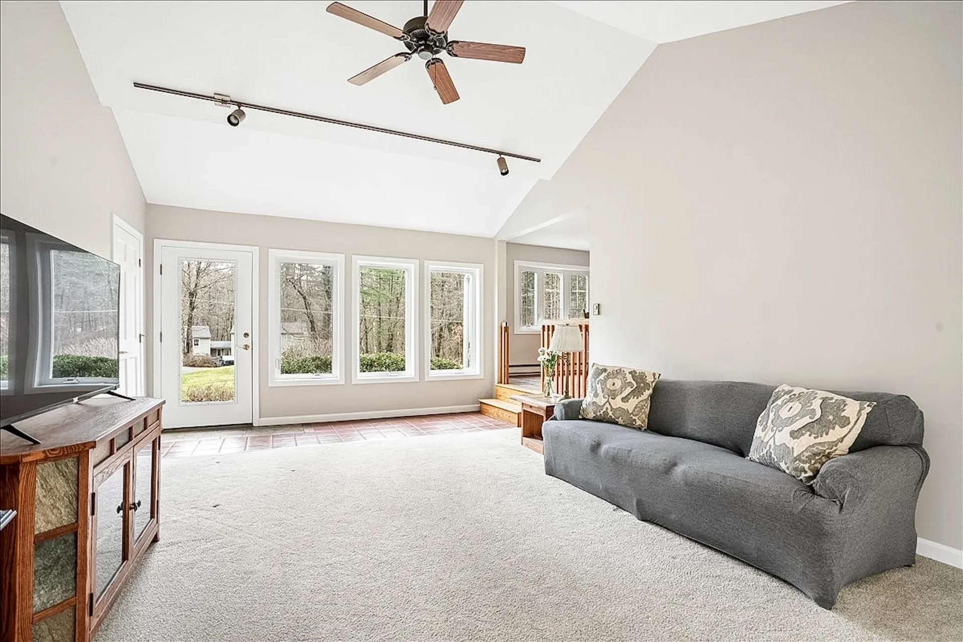 13 Karen Road Windham NH 03087