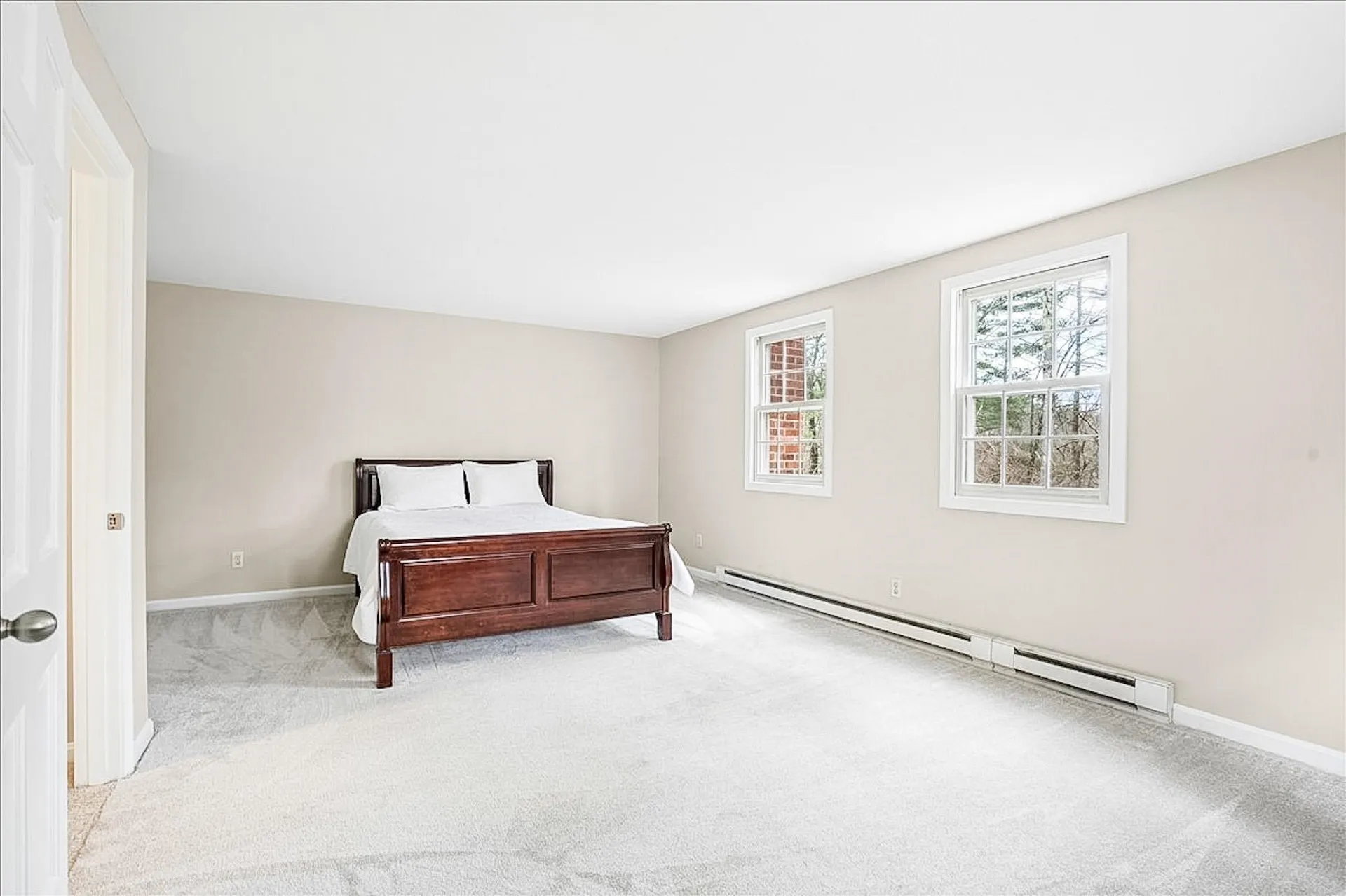 13 Karen Road Windham NH 03087