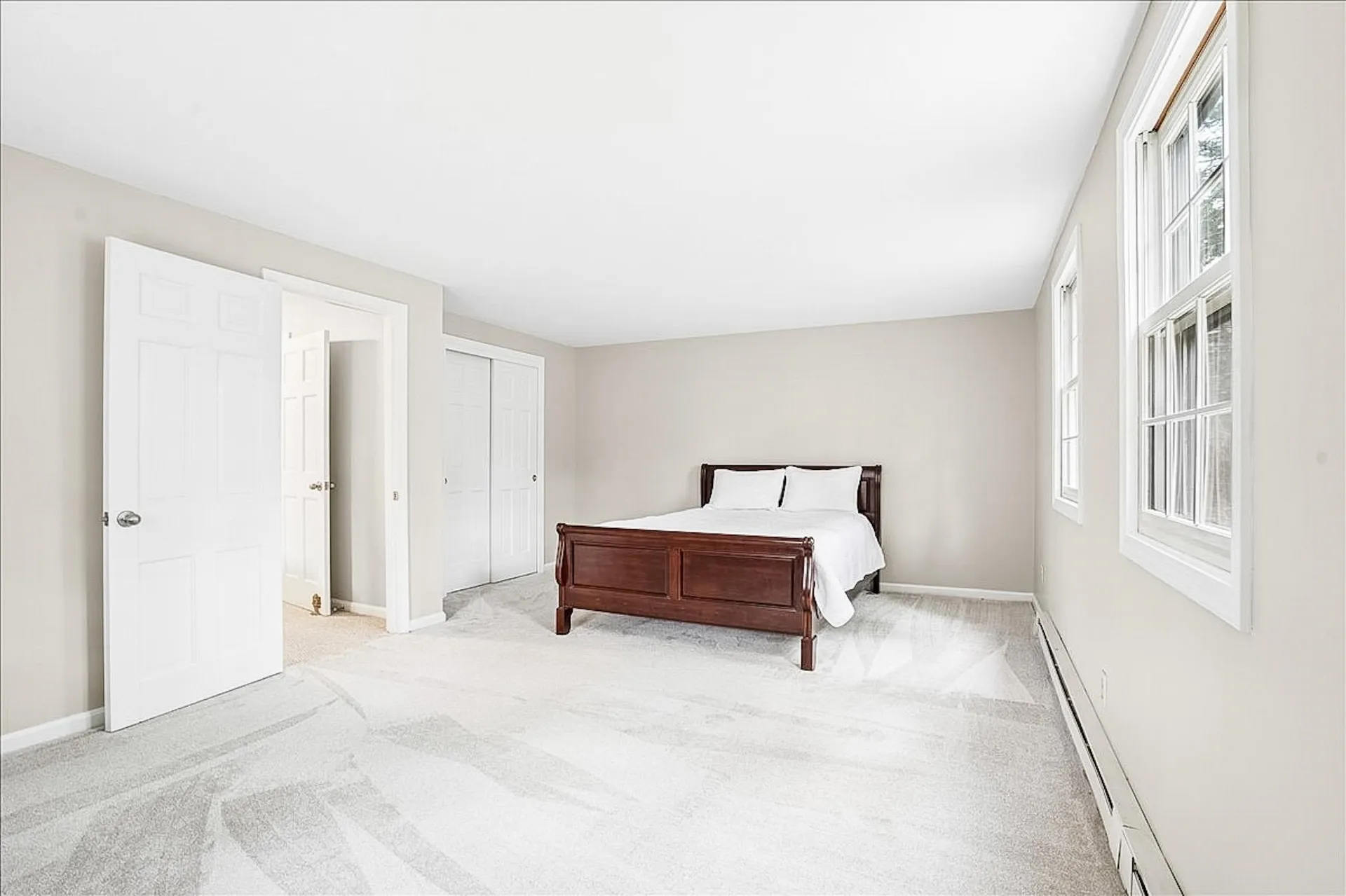 13 Karen Road Windham NH 03087
