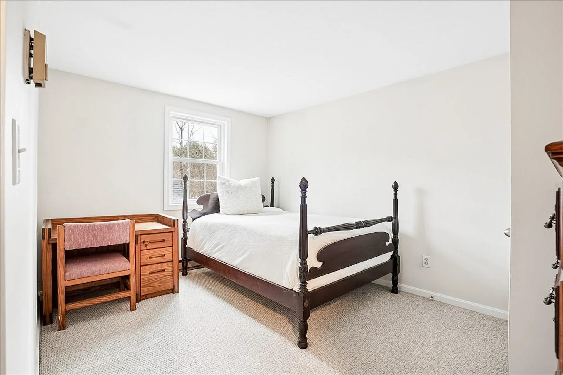 13 Karen Road Windham NH 03087