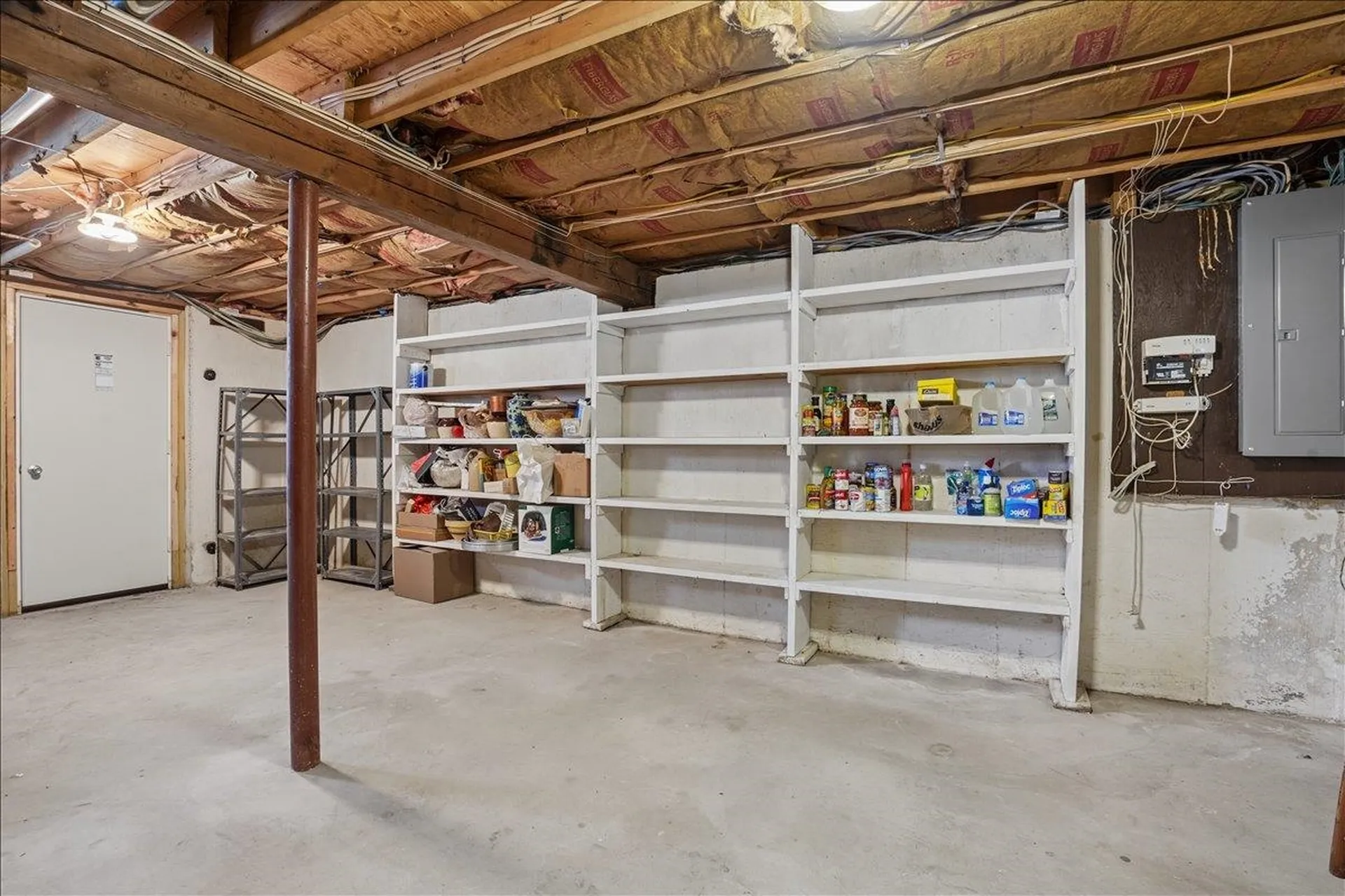 13 Karen Road Windham NH 03087