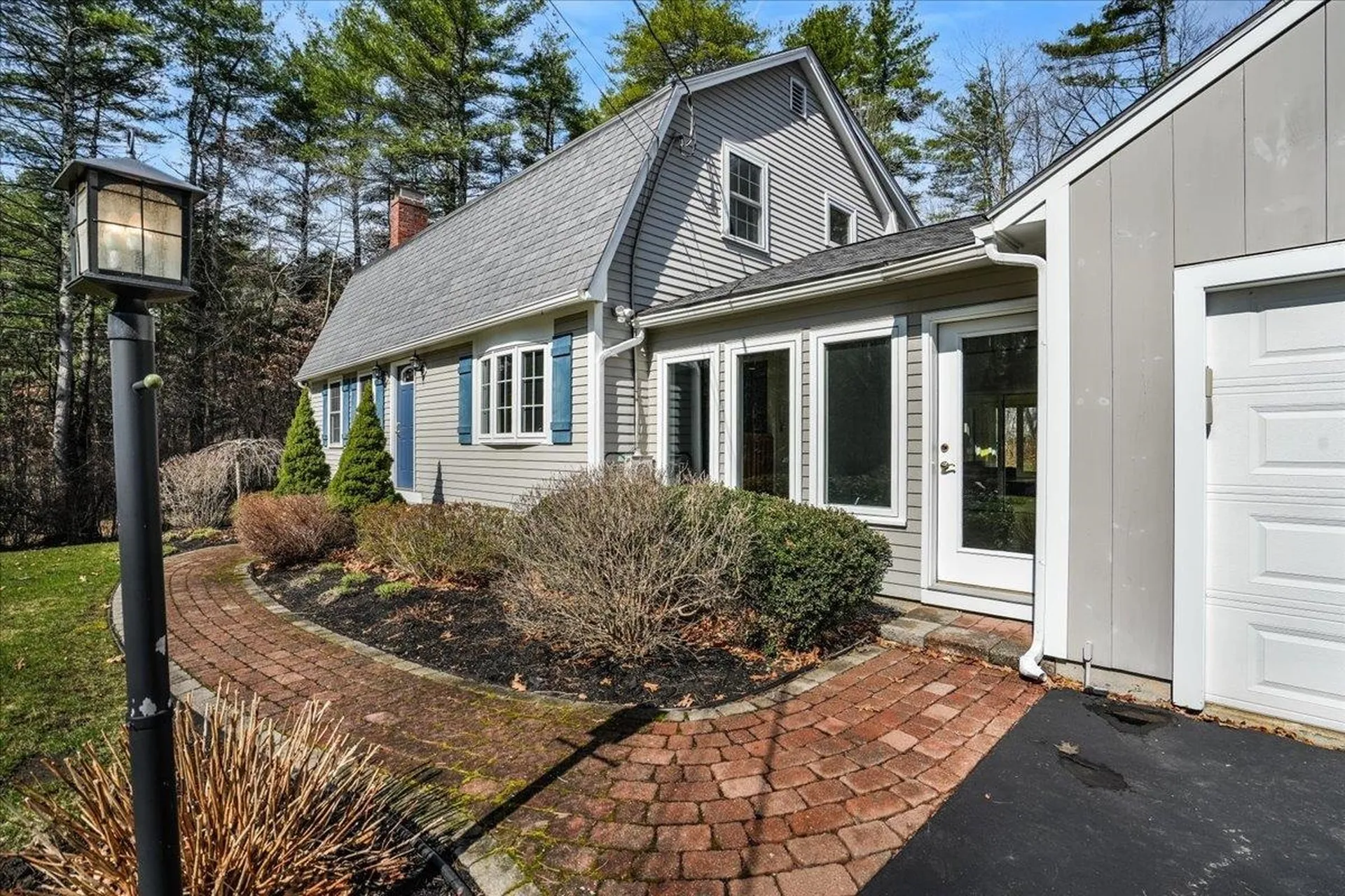 13 Karen Road Windham NH 03087